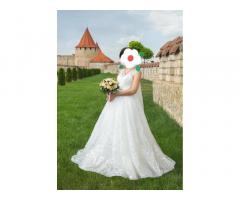 Свадебное платье (не венчанное) р42-44 - Изображение 1