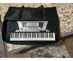 Клавишник Yamaha PSR550 - Изображение 2