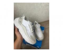 Новые кроссовки  ADIDAS ZX 22 - Изображение 2